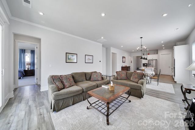 8021 Brookbank Drive, Charlotte, NC 28269