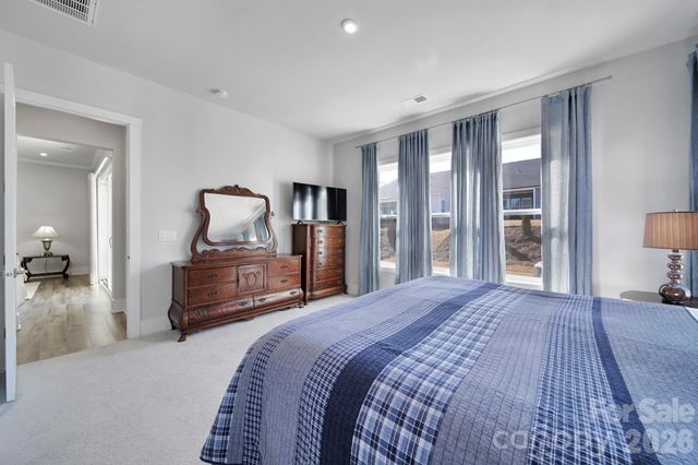 8021 Brookbank Drive, Charlotte, NC 28269