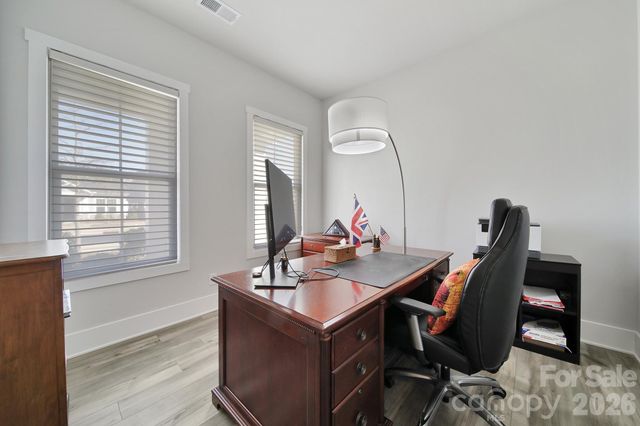 8021 Brookbank Drive, Charlotte, NC 28269