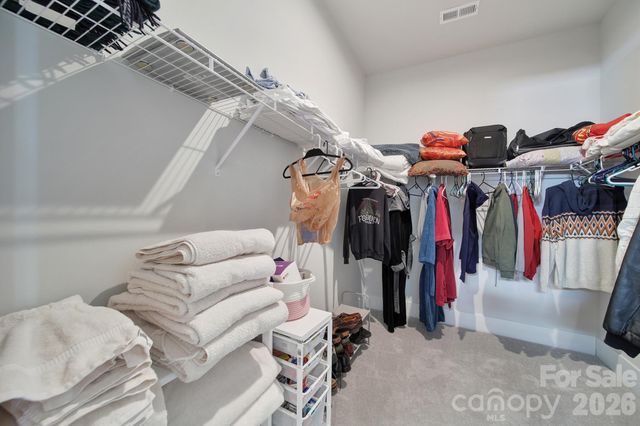 8021 Brookbank Drive, Charlotte, NC 28269