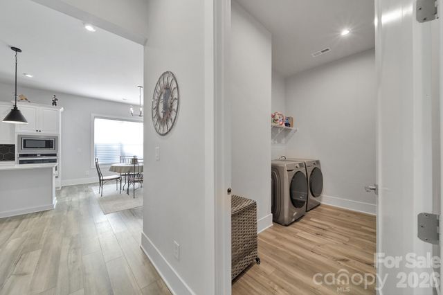 8021 Brookbank Drive, Charlotte, NC 28269