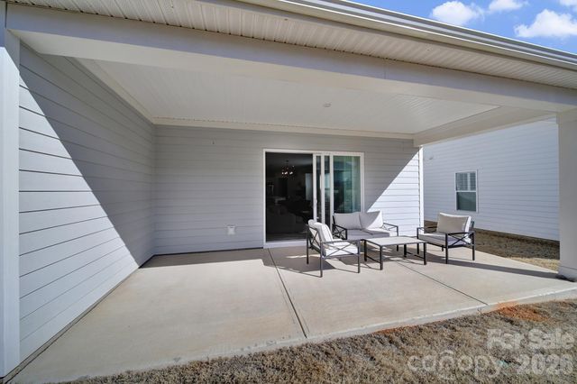 8021 Brookbank Drive, Charlotte, NC 28269