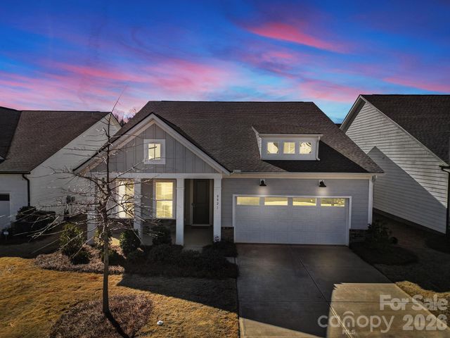 8021 Brookbank Drive, Charlotte, NC 28269