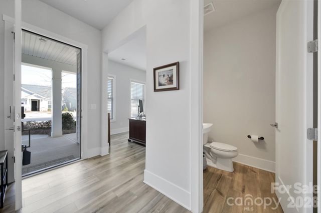 8021 Brookbank Drive, Charlotte, NC 28269