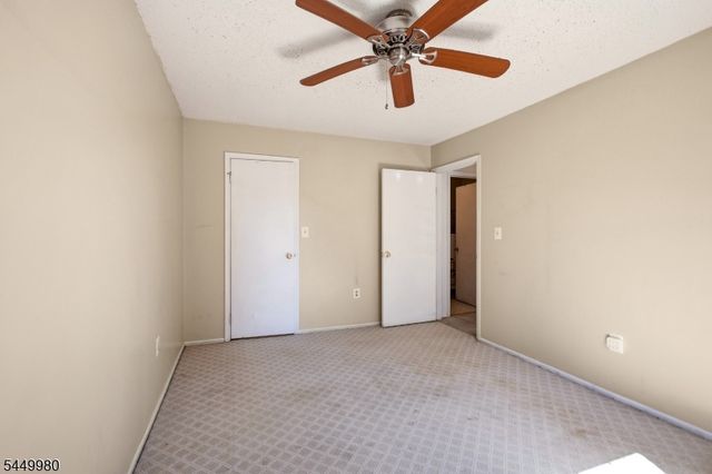 61 Taylor Dr, Franklin Twp., NJ 08823