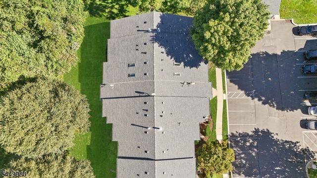 61 Taylor Dr, Franklin Twp., NJ 08823