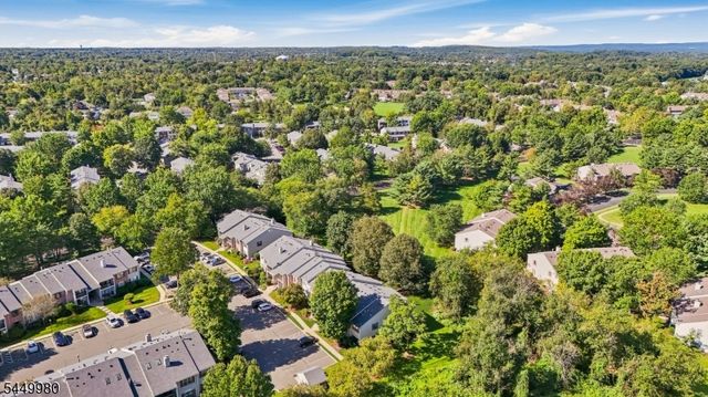 61 Taylor Dr, Franklin Twp., NJ 08823