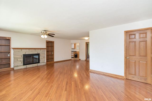 1106 HOWARD Court, Pekin, IL 61554