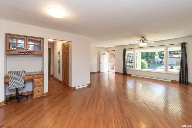 1106 HOWARD Court, Pekin, IL 61554