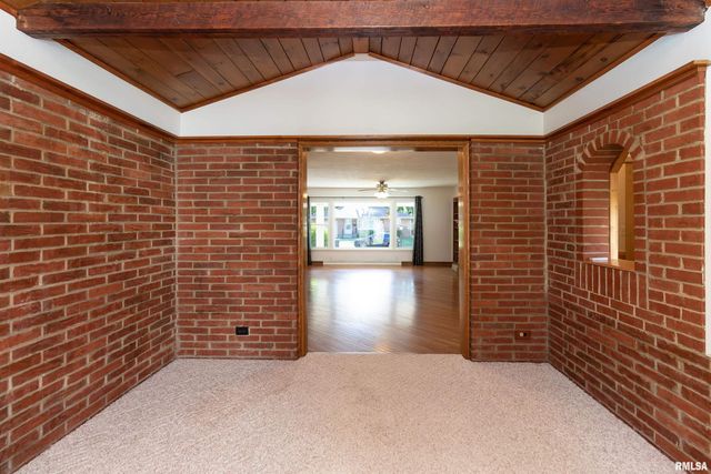 1106 HOWARD Court, Pekin, IL 61554