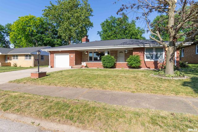 1106 HOWARD Court, Pekin, IL 61554