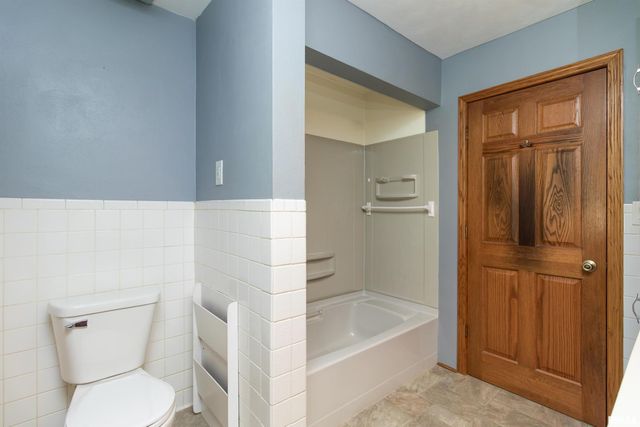 1106 HOWARD Court, Pekin, IL 61554