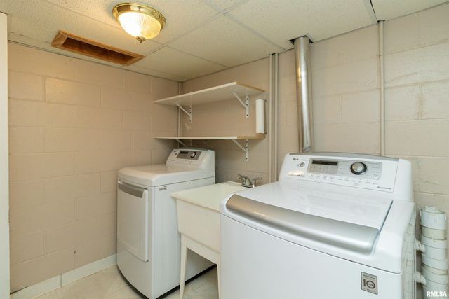 1106 HOWARD Court, Pekin, IL 61554