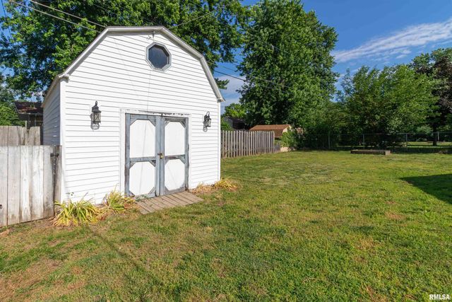 1106 HOWARD Court, Pekin, IL 61554