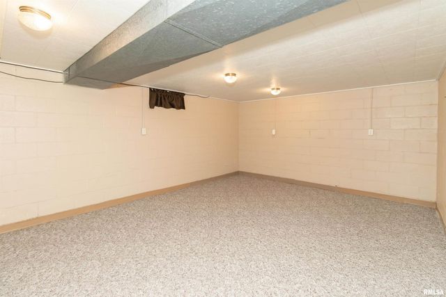 1106 HOWARD Court, Pekin, IL 61554