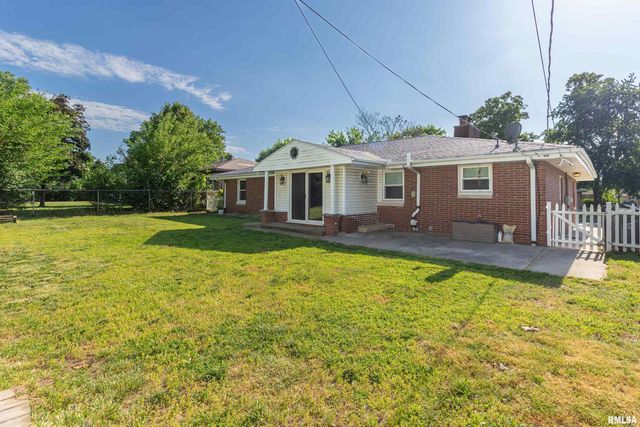 1106 HOWARD Court, Pekin, IL 61554