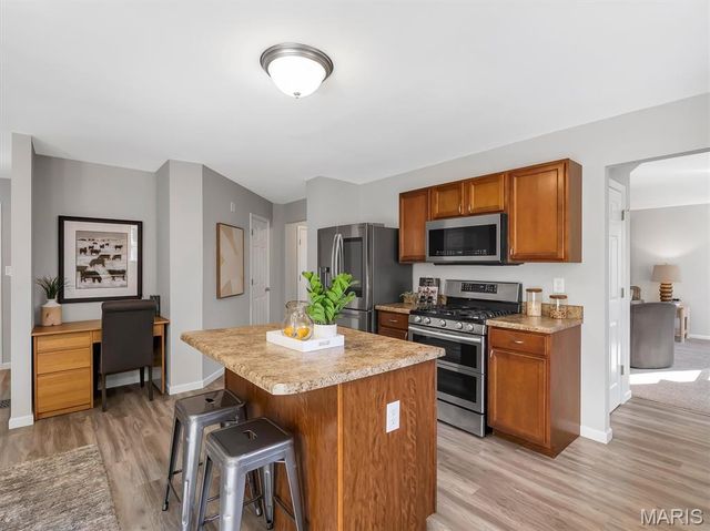 6727 Eagles View Drive, Pacific, MO 63069