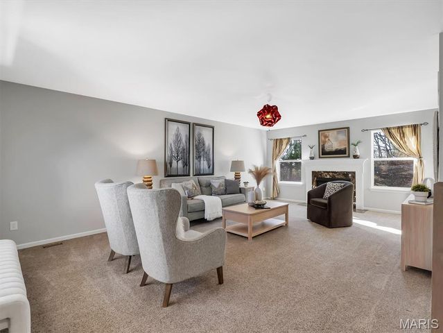 6727 Eagles View Drive, Pacific, MO 63069