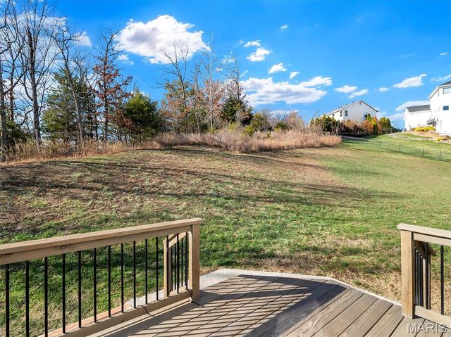 6727 Eagles View Drive, Pacific, MO 63069