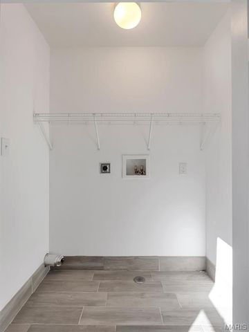 6727 Eagles View Drive, Pacific, MO 63069