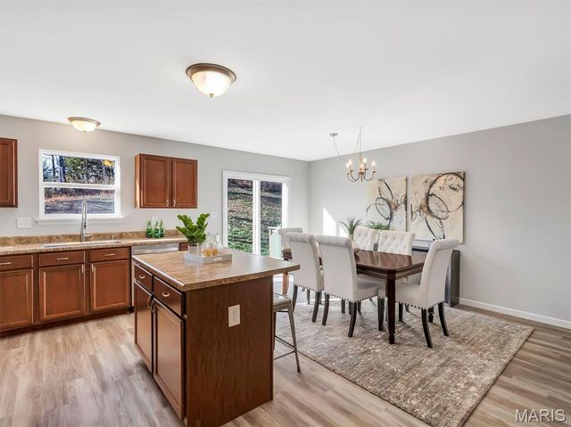 6727 Eagles View Drive, Pacific, MO 63069