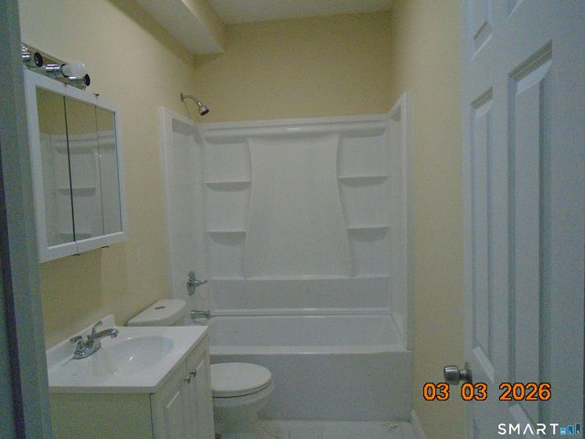 452 Dixwell Avenue, New Haven, CT 06511