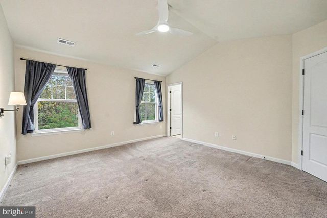 2444 DRAKE LN, Fredericksburg, VA 22408