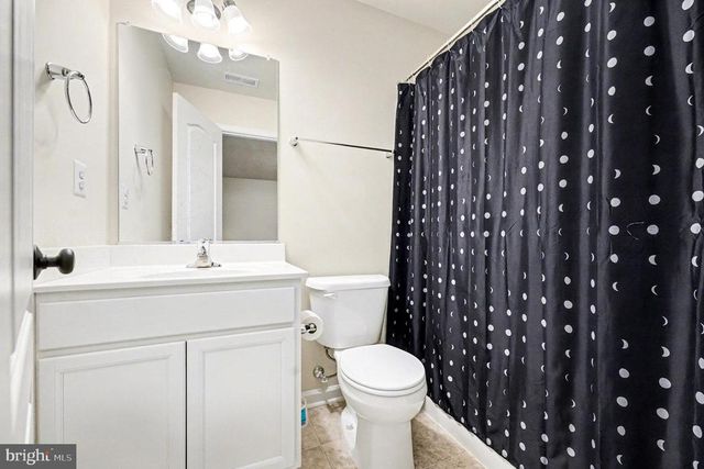 2444 DRAKE LN, Fredericksburg, VA 22408