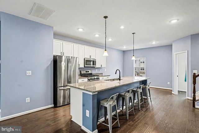 2444 DRAKE LN, Fredericksburg, VA 22408