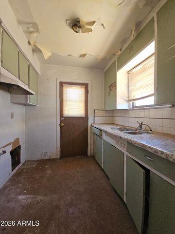 1110 N 18TH Street, Phoenix, AZ 85006