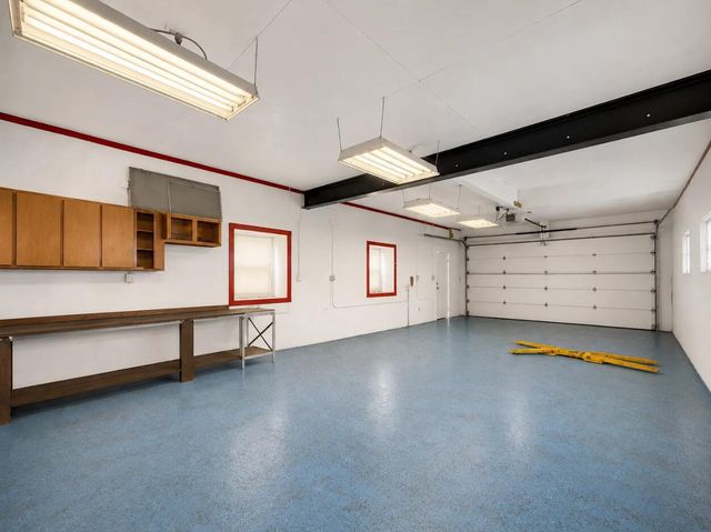 4271 S 93RD STREET, Greenfield, WI 53228