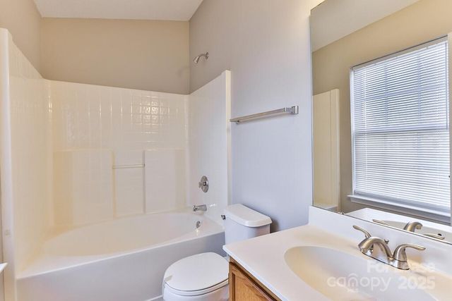 9522 Bird Watch Lane, Charlotte, NC 28214