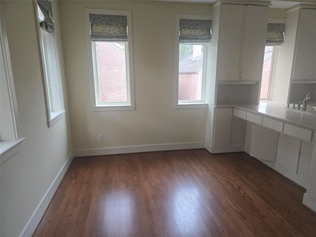 315 Sugarberry Circle, Houston, TX 77024