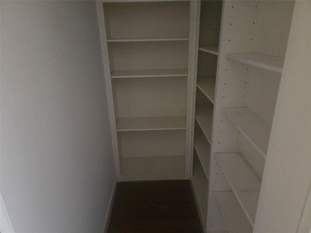 315 Sugarberry Circle, Houston, TX 77024