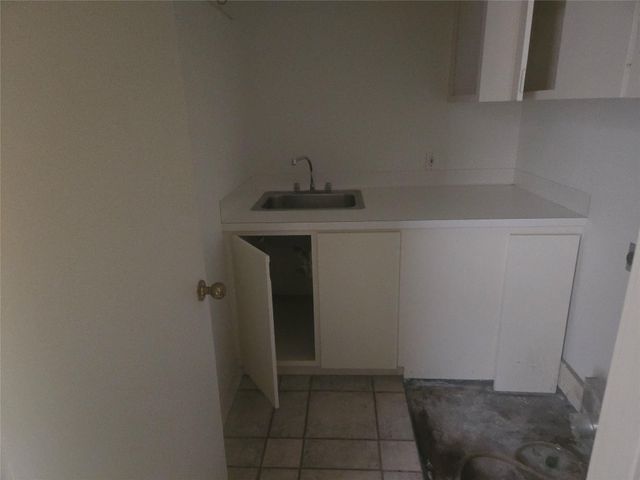 315 Sugarberry Circle, Houston, TX 77024