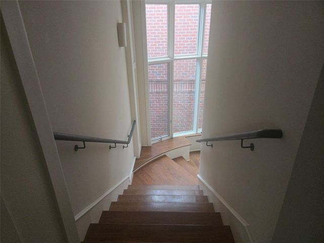 315 Sugarberry Circle, Houston, TX 77024