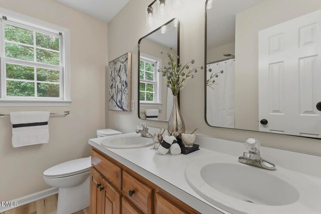 1025 Ashton Hollow Drive, Raleigh, NC 27603