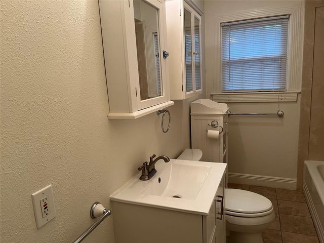 2121 Milford Street 2, Houston, TX 77098