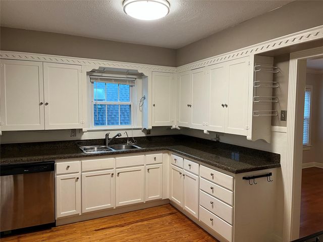 2121 Milford Street 2, Houston, TX 77098