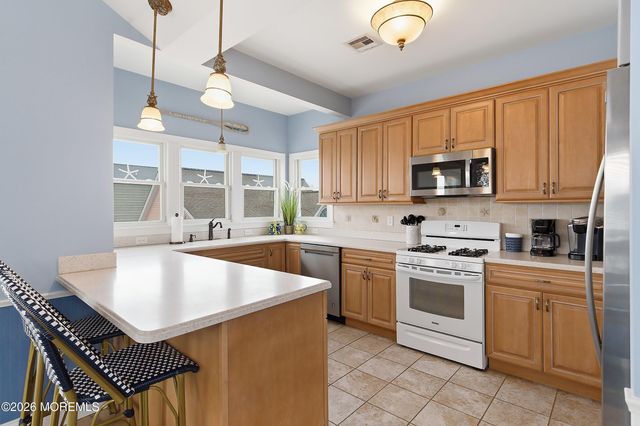 514 N Atlantic Avenue, Beach Haven, NJ 08008