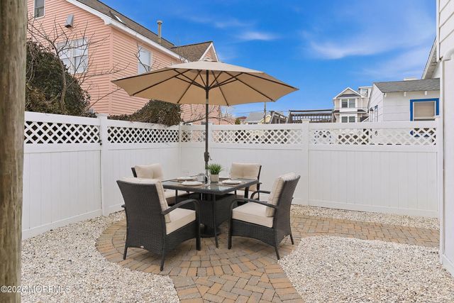 514 N Atlantic Avenue, Beach Haven, NJ 08008