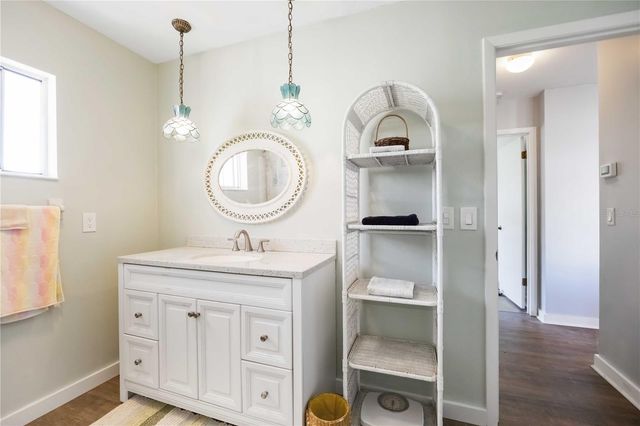 436 CIRCLEWOOD DRIVE J5, Venice, FL 34293