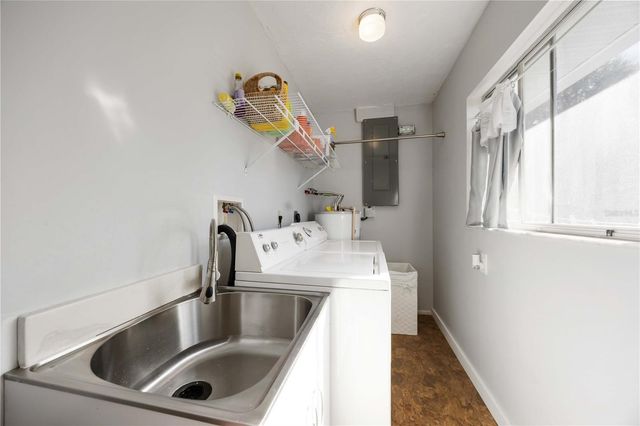 436 CIRCLEWOOD DRIVE J5, Venice, FL 34293