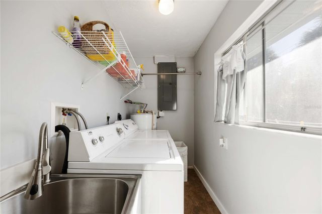 436 CIRCLEWOOD DRIVE J5, Venice, FL 34293