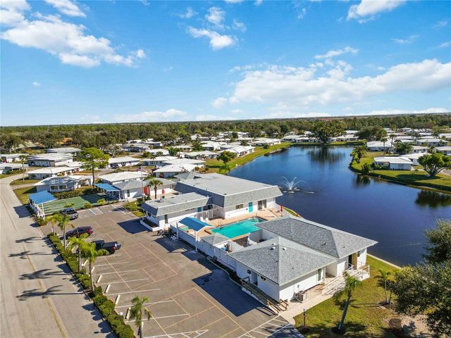 436 CIRCLEWOOD DRIVE J5, Venice, FL 34293
