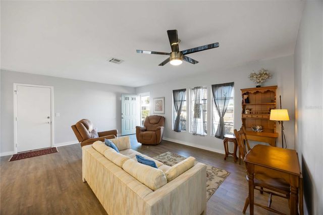 436 CIRCLEWOOD DRIVE J5, Venice, FL 34293