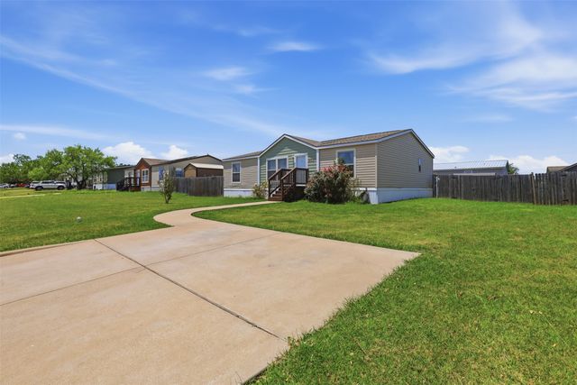 1408 Old Bridge Road, Cleburne, TX 76033