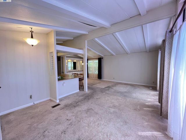 27936 Pueblo Calle, Hayward, CA 94545