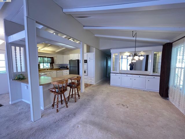 27936 Pueblo Calle, Hayward, CA 94545