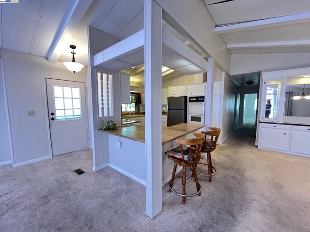 27936 Pueblo Calle, Hayward, CA 94545
